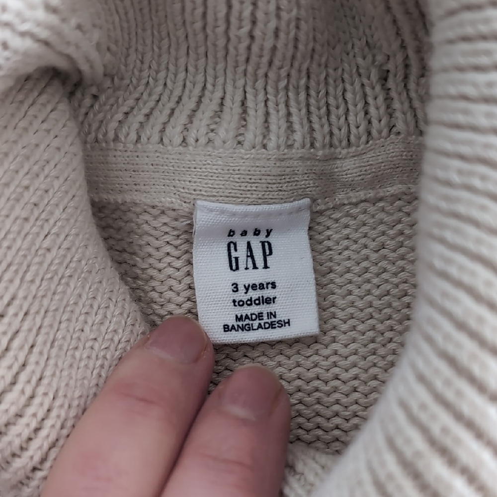 GAP Cream Toddler Sweater - Picture 2 of 5